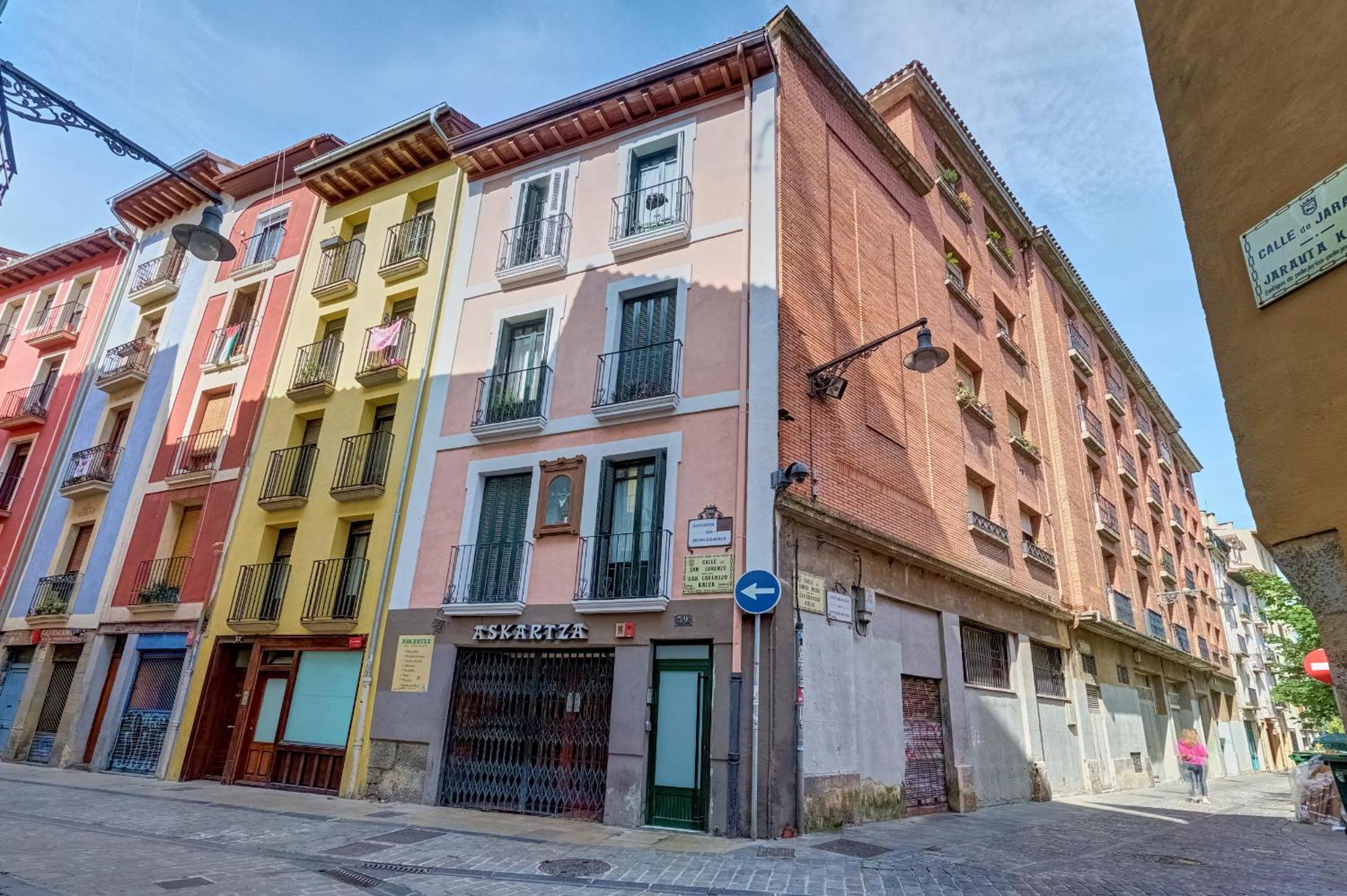 Apartamento La Capilla By Clabao Pamplona Exterior foto